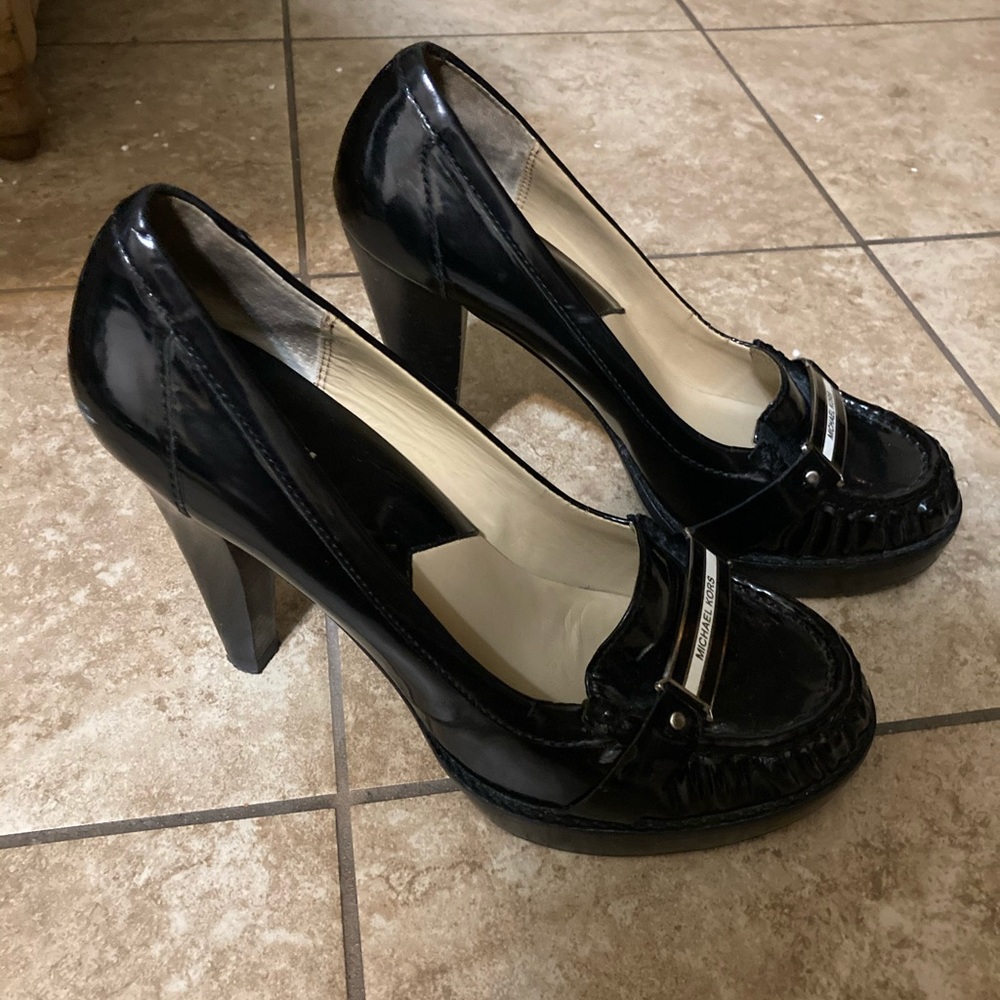 Michael Michael Kors platform pumps